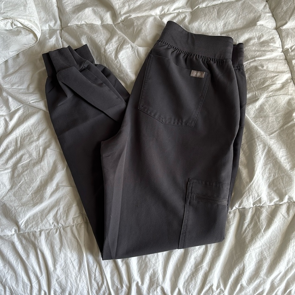Figs charcoal Zamora pants reg. Length. Size xs